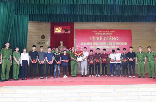 Mô hình "Lớp học 3 nhất" gắn kết lực lượng Công an, gia đình và cộng đồng. Ảnh: Ngô Khiêm.