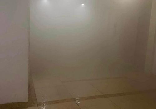 Nhà vệ sinh có thể trở thành nơi mắc kẹt, khiến nạn nhân đối mặt nguy cơ ngạt khói. Ảnh: Đ.T.