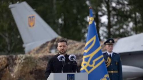 Ukraine cũng đã sử dụng Hệ thống Sát thương Chính xác Tiên tiến thế hệ 2 (APKWS II), loại rocket Hydra 70 được tích hợp bộ dẫn đường laser.
