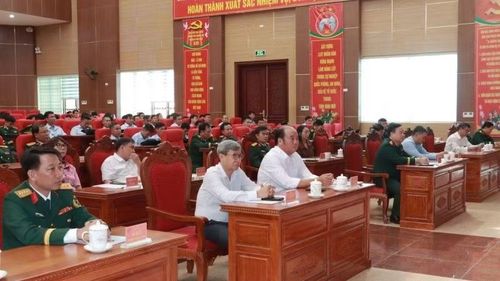 Các đại biểu tham dự tại buổi lễ.