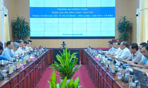 Lãnh đạo TP Cần Thơ và tỉnh Vĩnh Long trao đổi tại buổi làm việc