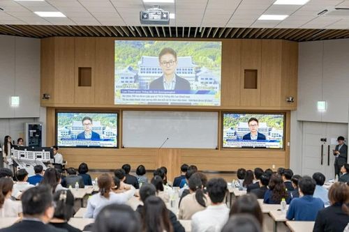 Thống đốc tỉnh Gyeongsangbuk gửi thông điệp chúc mừng sự kiện. (Nguồn: Tổng Lãnh sự quán Việt Nam tại Busan)