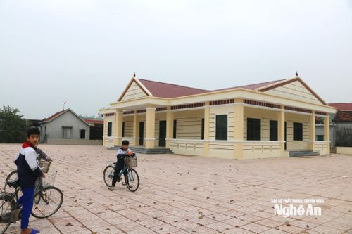 Một nhà văn hoá xóm ở xã Quỳnh Lưu sau sáp nhập được xây dựng khang trang hơn. Ảnh: Nguyễn Hải