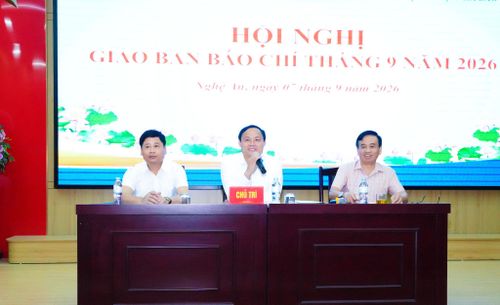 Các đồng chí chủ trì hội nghị giao ban báo chí định kỳ tháng 9/2026. Ảnh: Mai Hoa