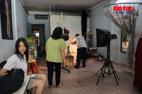Ảnh viện Lộc hiện không còn nhộn nhịp như trước nhưng vẫn có khách tìm đến chụp ảnh.
