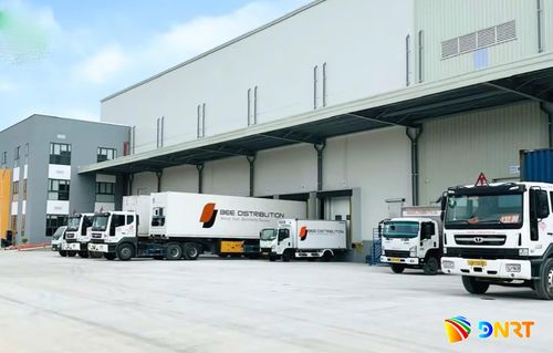 Nhiều nhà máy trong Khu công nghệ cao Đà Nẵng hoạt động hiệu quả. Ảnh: THÀNH LÂN
