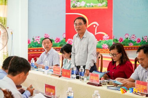 Ban Pháp chế HĐND thành phố Đà Nẵng giám sát chuyên đề về “Tiếp nhận, xử lý, giải quyết đơn thư theo vụ việc cụ thể của tổ chức, công dân đang tồn đọng, kéo dài” tại xã Tam Xuân. Ảnh: HỒ QUÂN