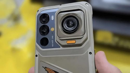 Chiếc điện thoại này sở hữu một tính năng tháo rời camera độc đáo. Ảnh: Digital BG