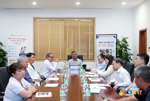 Quang cảnh buổi làm việc. Ảnh: TRỌNG HUY