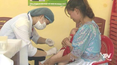 Ngành Y tế Thái Nguyên tăng cường bác sĩ về trạm y tế xã, phường, góp phần củng cố y tế cơ sở, nâng cao hiệu quả chăm sóc sức khỏe ban đầu.