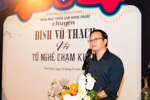 ThS. Nguyễn Thế Sơn phát biểu tại Triển lãm nghệ thuật