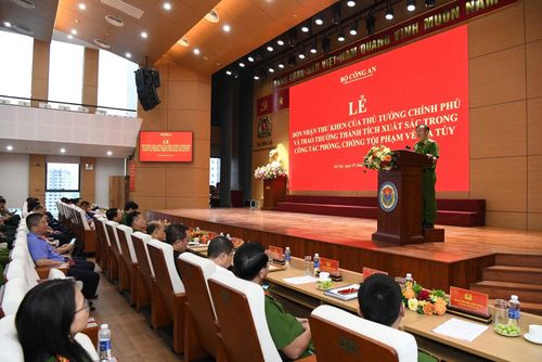 Toàn cảnh buổi lễ.