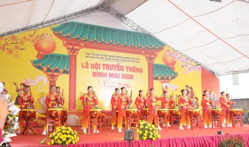 Lễ hội truyền thống Đình Mai Dịch năm 2026. Ảnh: Quỳnh Anh