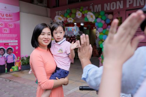 Sau khai giảng, các trường mầm non Hà Nội từng bước ổn định nề nếp, giúp trẻ làm quen với môi trường học tập, thích nghi với nhịp sinh hoạt mới với sự đồng hành của giáo viên và gia đình. Ảnh: PV