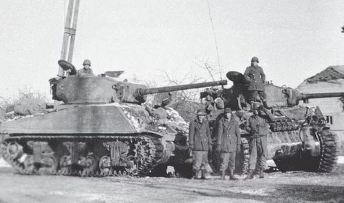 M4 Sherman cũng có độ tin cậy cao, cơ động tốt và đặc biệt phù hợp với sản xuất hàng loạt. Tuy nhiên, chiến trường nhanh chóng thay đổi..