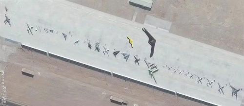Theo nhận xét ban đầu, chiếc UAV này có thiết kế cánh khác thường. Cụ thể là nó sở hữu đôi cánh hình dạng bậc thang với phần bên trong rộng rãi, chuyển tiếp mượt mà sang các đầu cánh rất hẹp.