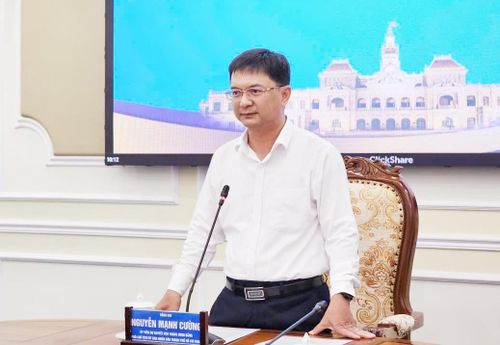  Ông Nguyễn Mạnh Cường, Phó Chủ tịch UBND TP.HCM chỉ đạo tại buổi giao ban. Ảnh: Nguyễn Thuận. 