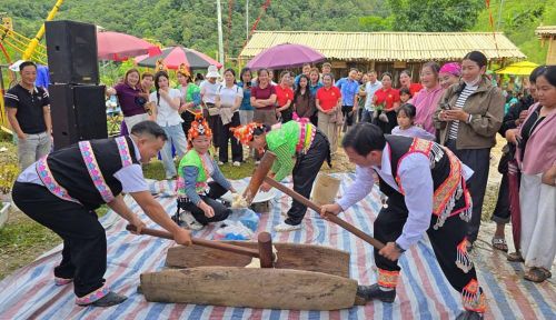 Các giá trị văn hóa truyền thống của đồng bào Mông được gìn giữ
