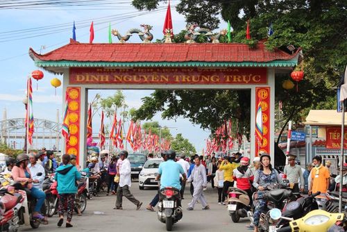 Lễ hội truyền thống tưởng nhớ Anh hùng dân tộc Nguyễn Trung Trực luôn thu hút đông đảo người dân trong khu vực về tham dự