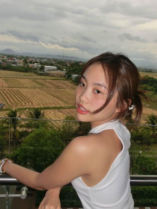 Phương Mỹ Chi là một trong số ít nghệ sĩ trẻ dám thử nghiệm yếu tố văn hóa trong âm nhạc.