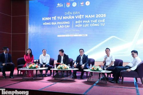 Các đại biểu tại phiên đối thoại.