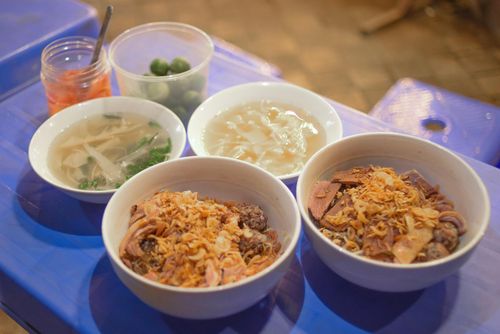 Món ăn được thực khách đánh giá là đậm đà, gia vị hòa quyện, thịt ngan mềm, không bị khô