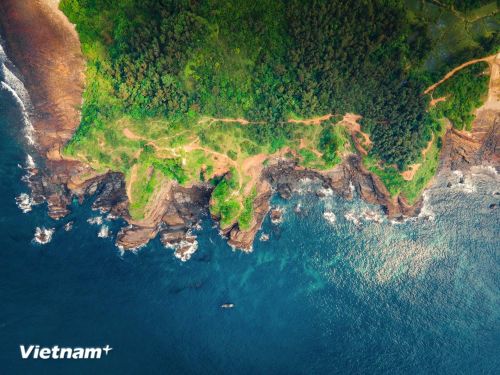 Biển trời non nước Cô Tô, Quảng Ninh. (Ảnh: Vương Công Nam/Vietnam+)
