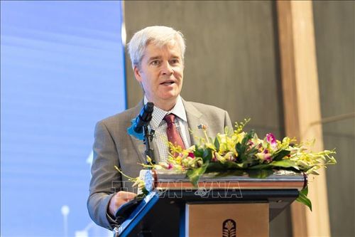 Ông Gonzalo Serrano de la Rosa, Phó Trưởng Ban Hợp tác, Phái đoàn Liên minh châu Âu tại Việt Nam phát biểu. Ảnh: TTXVN phát