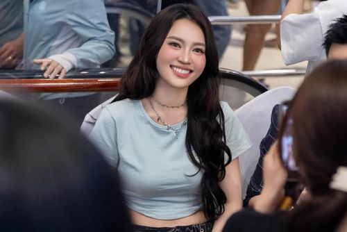 Ninh Dương Lan Ngọc úp mở về tin vui khiến khán giả tò mò.