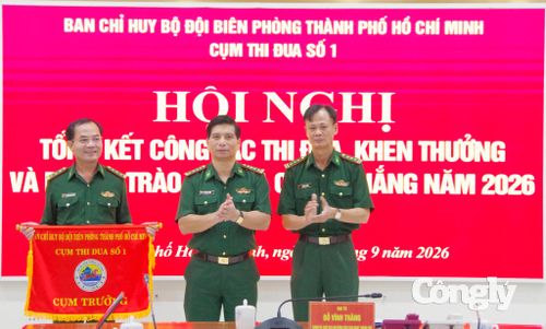 Phòng Hậu cần - Kỹ thuật bàn giao nhiệm vụ Cụm trưởng Cụm thi đua số 1 năm 2026 cho Phòng Tham mưu, Ban Chỉ huy Bộ đội Biên phòng TP.HCM.
