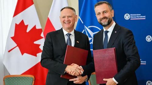 Ba Lan và Canada hợp tác trong khuôn khổ NATO. Ảnh: PAP.