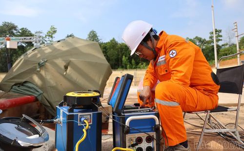 Công tác kiểm tra, thí nghiệm và hiệu chỉnh thiết bị được thực hiện chặt chẽ nhằm bảo đảm vận hành an toàn.