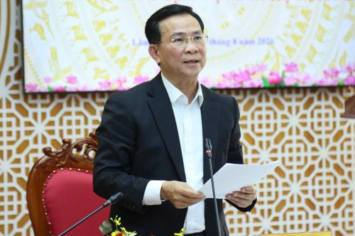Chủ tịch UBND tỉnh Lâm Đồng Hồ Văn Mười phát biểu tại hội nghị trực tuyến toàn quốc tổng kết năm học 2025-2026, triển khai nhiệm vụ năm học 2026-2027