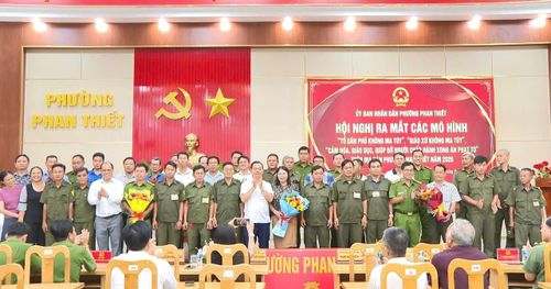Phường Phan Thiết ra mắt các mô hình “Giáo xứ không ma túy”, “Tổ dân phố không ma túy” và “Cảm hóa, giáo dục, giúp đỡ người chấp hành xong án phạt tù về địa phương tái hòa nhập cộng đồng”
