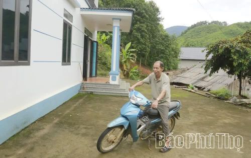 Ở tuổi 68, ông Bàn Văn Chiêu vẫn luôn nhiệt tình, tích cực tham gia các phong trào, hoạt động địa phương.