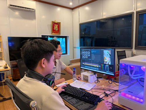 Tư duy quản trị và công nghệ truyền thông số được anh Phạm Bá Tùng áp dụng trong giới thiệu và bán hàng trên các sàn thương mại điện tử.