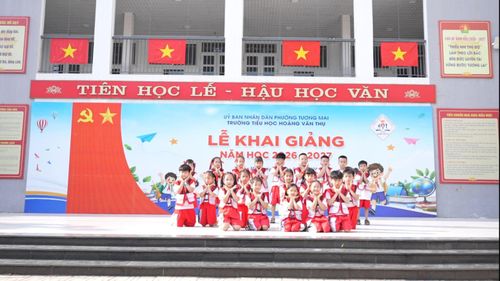 Các hoạt động văn nghệ, thể dục thể thao luôn được chú trọng để các em phát triển cả về thể chất lẫn tinh thần. Ảnh: PV
