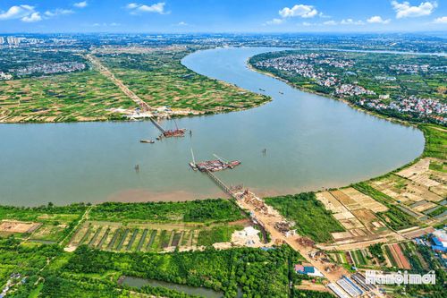 Cầu Ngọc Hồi là một trong những công trình giao thông trọng điểm của Hà Nội, giữ vai trò kết nối khu vực phía Nam Thủ đô với tỉnh Hưng Yên thông qua tuyến Vành đai 3,5. Cầu Ngọc Hồi cũng nằm trong tuyến quy hoạch trục Đại lộ cảnh quan sông Hồng.