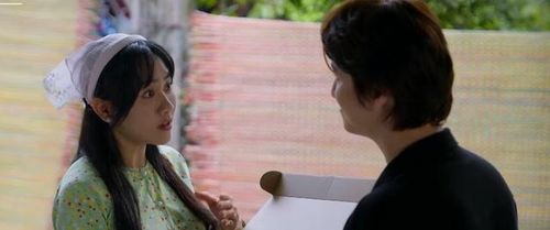 Phù Sa cảm thấy vui mừng khi được Nghiệm ủng hộ dự án của mình. Ảnh VTV