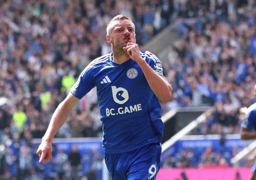  Jamie Vardy tới 27 tuổi mới có trận đầu tiên tại Premier League, trước khi cùng Leicester City tạo nên chức vô địch lịch sử. 
