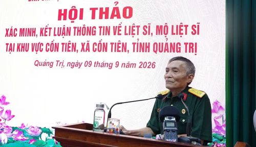 Nhân chứng phát biểu tại hội thảo. (Ảnh: Bộ Chỉ huy quân sự tỉnh Quảng Trị)