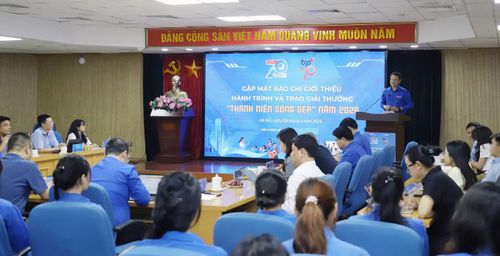 Tìm 20 thanh niên sống đẹp năm 2026.