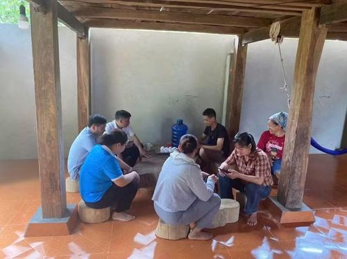Chính quyền cùng người dân tìm hướng đi, phát triển kinh tế.