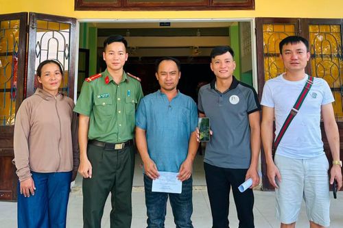 Công an xã Lộc An kịp thời hỗ trợ người dân nhận lại 623 triệu đồng chuyển khoản nhầm.