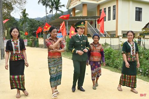 Nhờ sự quan tâm của Đảng và Nhà nước cùng tinh thần trách nhiệm của những người lính biên phòng, đời sống người dân Bản Giàng 2 ngày càng khởi sắc.