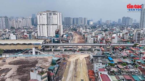 Toàn tuyến có tổng chiều dài khoảng gần 20 km, quy mô mặt cắt ngang từ 40-50m.