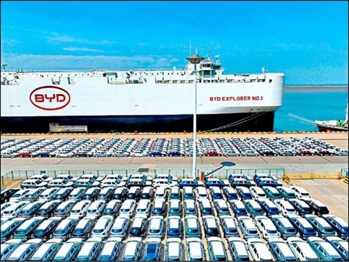 BYD công bố đã xuất khẩu 189.466 xe trong tháng 8/2026, lập kỷ lục mới về tháng xuất được nhiều xe nhất. Ảnh: AFP.