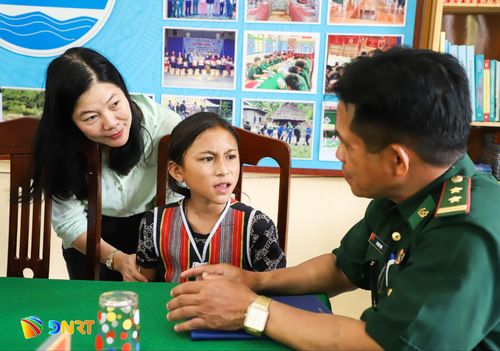 Con nuôi Đồn Biên phòng La Êê. Ảnh NGỌC PHÚ