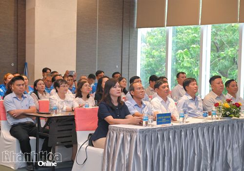 Các đại biểu tham dự lễ xuất quân.