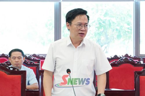 Lãnh đạo Sở Tài chính phát biểu.